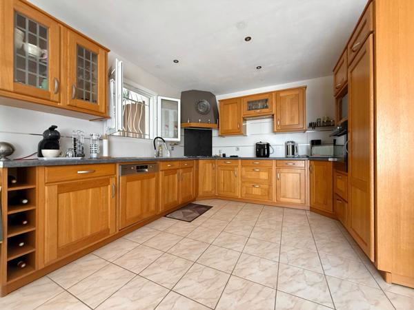 Lodève (34700) À vendre – Magnifique villa de plain-pied 3ch sur les hauteurs de Lodève