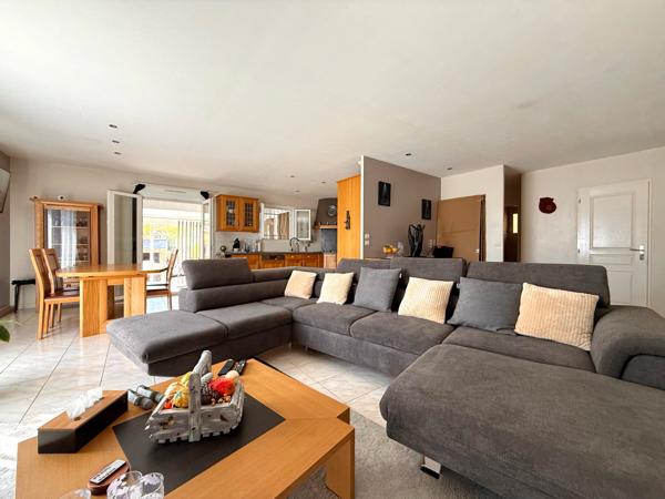 Lodève (34700) À vendre – Magnifique villa de plain-pied 3ch sur les hauteurs de Lodève