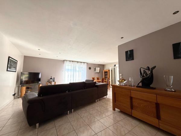 Lodève (34700) À vendre – Magnifique villa de plain-pied 3ch sur les hauteurs de Lodève