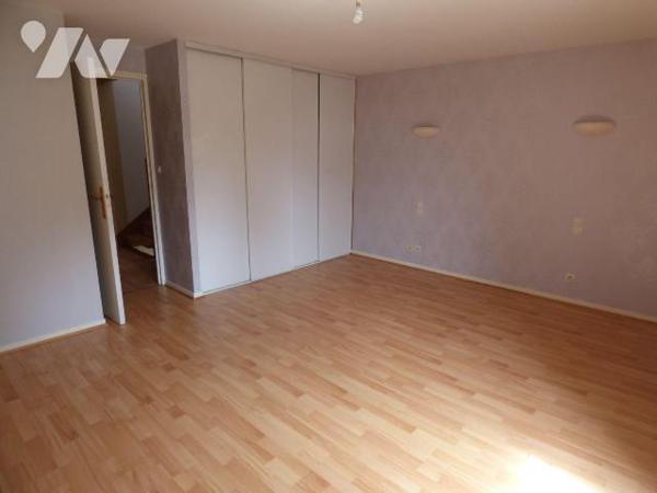 A 10mns de REDON - En hameau, jolie maison rénovée de 84 m², comprenant cuisine, séjour, 2 cham...