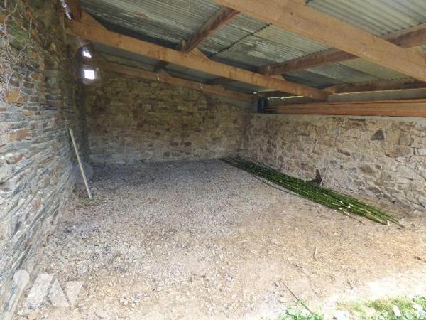 A 10mns de REDON - En hameau, jolie maison rénovée de 84 m², comprenant cuisine, séjour, 2 cham...