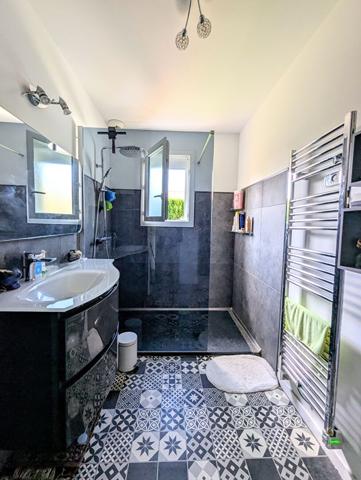 Maison récente plain pied de 92m2 avec garage sur terrain de 568m2 , Bouliac Maison récente plain pied de 92m2 avec garage sur terrain de 568m2 , Bouliac