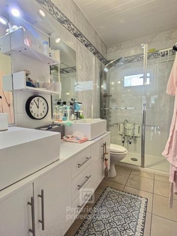 Bas de villa Aspremont 4 pièce(s) 73.06 m2