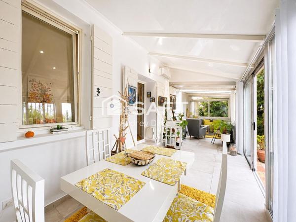 À QUELQUES MINUTES DU CÉLÈBRE VILLAGE MÉDIÉVAL DU CASTELLET, PROFITEZ D’UNE VÉRITABLE VIE DE VILLAGE AVEC COMMERCES À PROXIMITÉ ET LITTORAL
