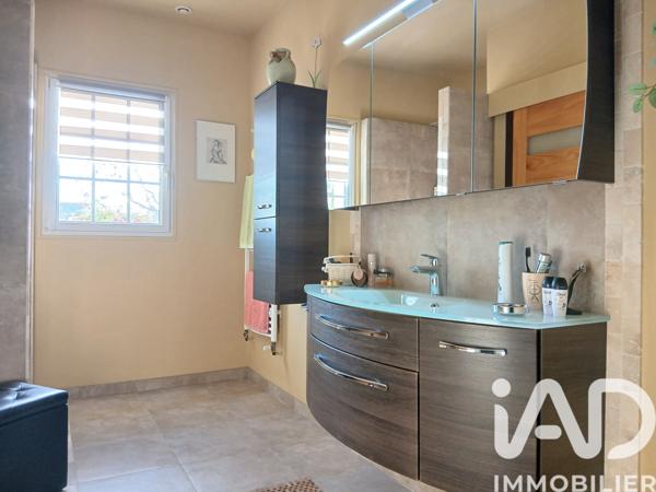 Maison à vendre 5 pièces 228 m² Chinon