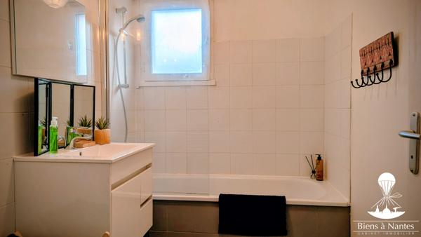 A vendre appartement T3 Nantes Canclaux balcon et parking , Nantes A vendre appartement T3 Nantes Canclaux balcon et parking , Nantes