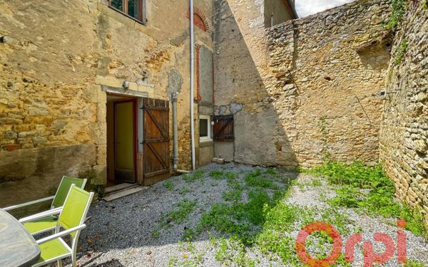 Maison à vendre    2 pièces • 75 m2 Lurcy-Lévis