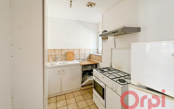 Maison à vendre    2 pièces • 75 m2 Lurcy-Lévis