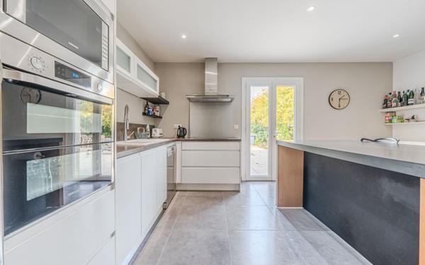 Maison à vendre    4 pièces • 160 m2 Marsillargues