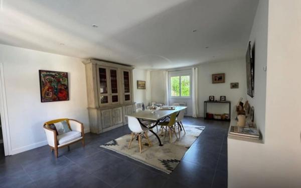 Maison à vendre    4 pièces • 160 m2 Marsillargues