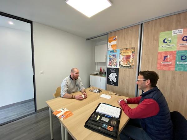 A LOUER, TRES BEAUX BUREAUX type agence, 32 m2 - NANTES CENTRE - SUD