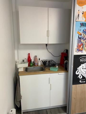 A LOUER, TRES BEAUX BUREAUX type agence, 32 m2 - NANTES CENTRE - SUD