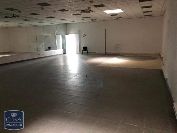 Local commercial à vendre 273.43m²