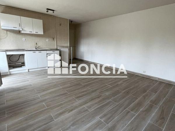 Location Studio 37.46 m² - 24 BIS AVENUE LUCIEN REMY Pontault Combault 77340