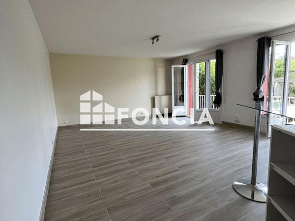 Location Studio 37.46 m² - 24 BIS AVENUE LUCIEN REMY Pontault Combault 77340