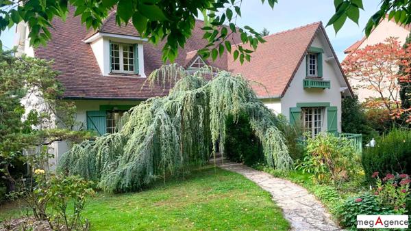 Maison à MAULE, 78580 - 8 pièces 185m²