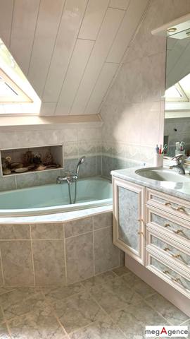 Maison à MAULE, 78580 - 8 pièces 185m²