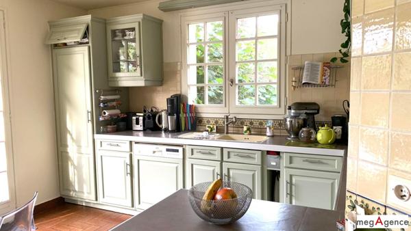 Maison à MAULE, 78580 - 8 pièces 185m²