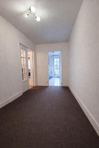 Lumineux 85 m² avec terrasses – Saint-Jacques