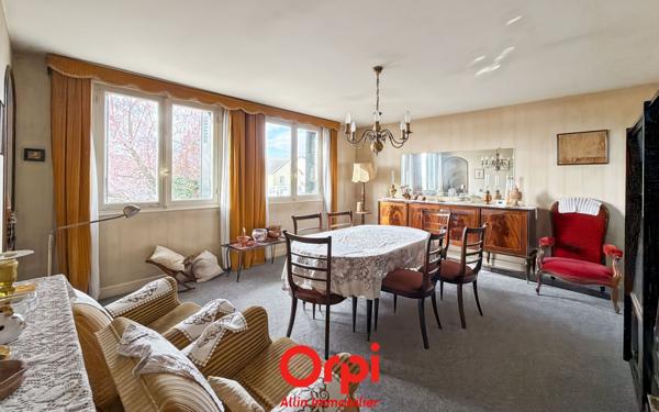 Maison à vendre    5 pièces •  Vallon-en-Sully