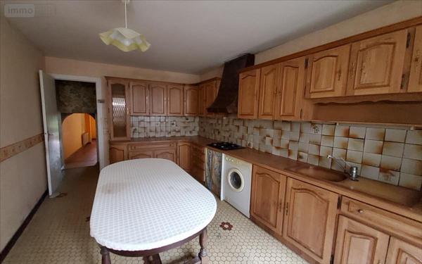 Maison de ville à vendre à Carhaix-Plouguer dans le Finistère (29270), ref : 29066-1092517