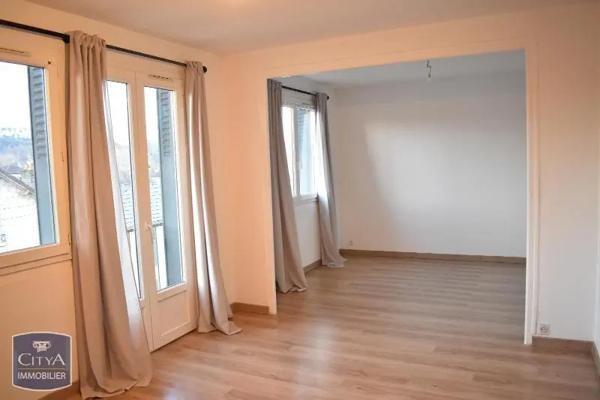 Appartement à louer 4 pièces 62.04m² Brive-la-Gaillarde (19100)