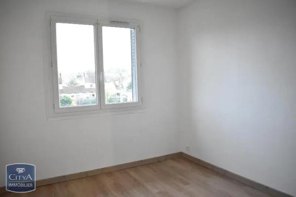Appartement à louer 4 pièces 62.04m² Brive-la-Gaillarde (19100)