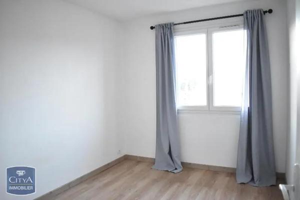 Appartement à louer 4 pièces 62.04m² Brive-la-Gaillarde (19100)