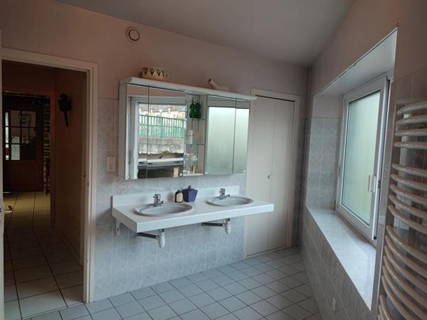 Maison  7 pièce(s) 160 m2