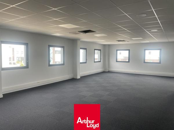 A louer, bureaux de 72 m2 - GENAY