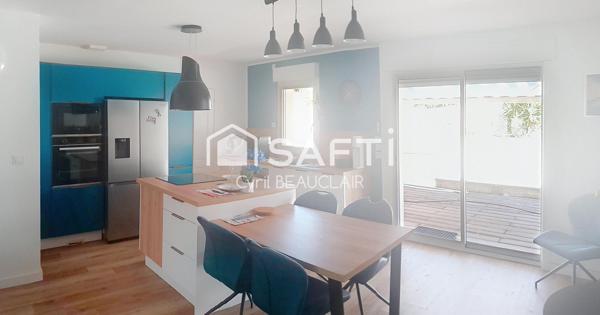 Maison 5 pièces 119m², piscine, panneaux solaires