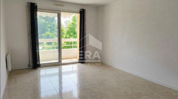 Appartement Le Cannet 1 pièce(s) 25.83 m2 LOCATION VIDE