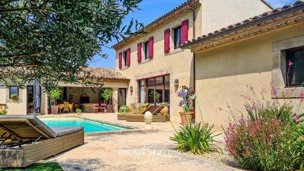 DEMEURE DE CHARME - ANCIENNE CAVE VITICOLE, RENOVATION COMPLETE