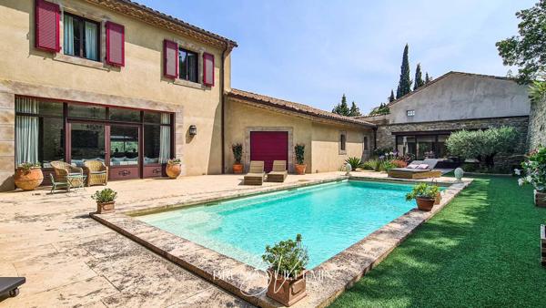 DEMEURE DE CHARME - ANCIENNE CAVE VITICOLE, RENOVATION COMPLETE