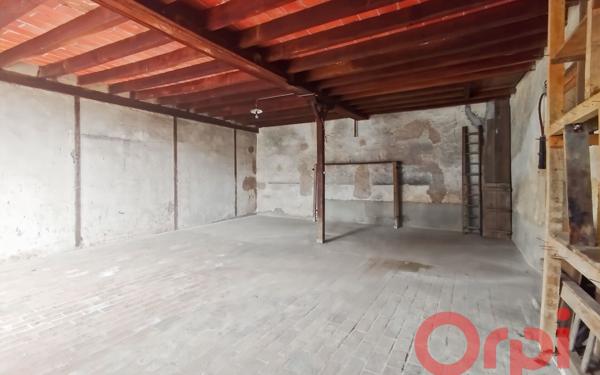 Stationnement à vendre    58 m2 Cérilly