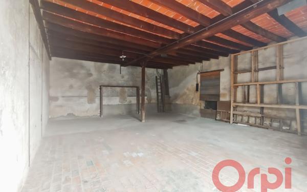 Stationnement à vendre    58 m2 Cérilly