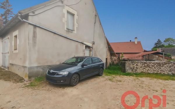 Stationnement à vendre    58 m2 Cérilly