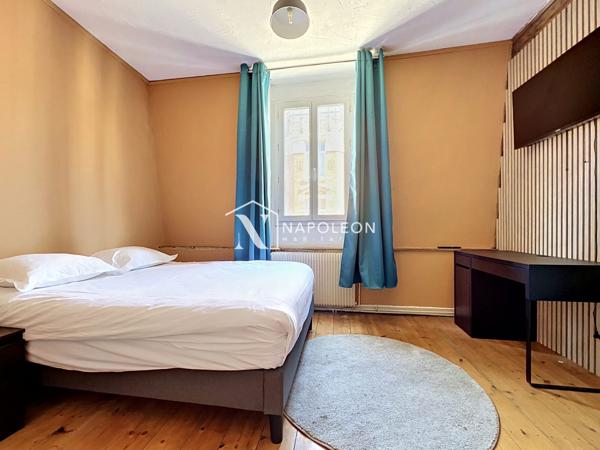 Colocation 8 chambres à Lille – Maison entièrement rénovée avec jardin, espaces communs de plus de 50 m² et chambres meublées