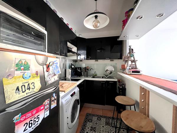 Appartement Suresnes 2 pièce(s) 32 m2