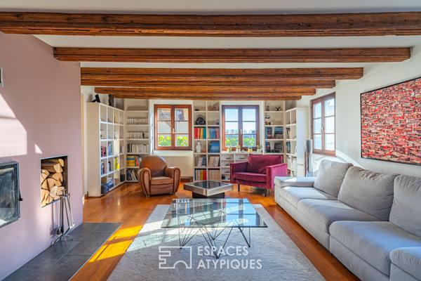 Ancien relais de poste rénové avec piscine et jardin paysager