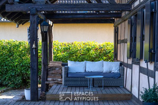 Ancien relais de poste rénové avec piscine et jardin paysager