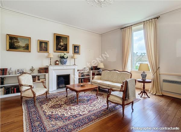 Maison Roussay 9 pièce(s) 266 m2