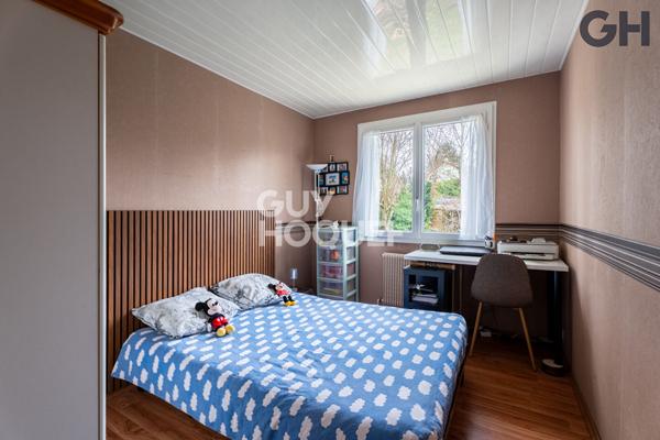 MAISON DE 5 PIECES AVEC SOUS-SOL  (98 m²) À SOISY-SUR-SEINE