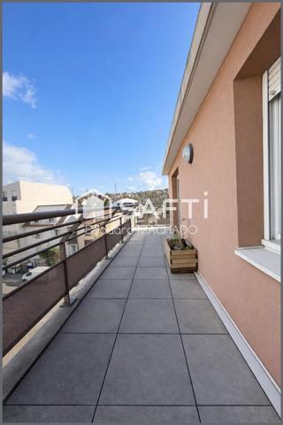 Élégant 3 pièces avec terrasse plein sud – DPE C – Parking