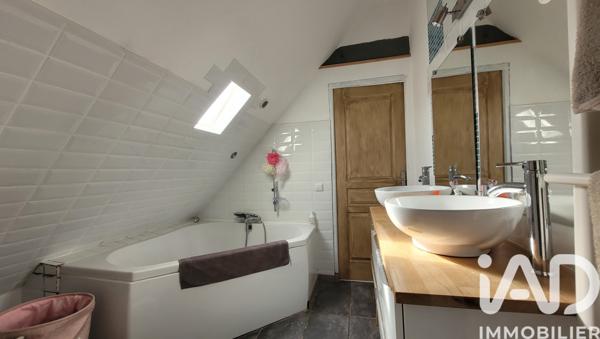 Maison à vendre 4 pièces 94 m² Châteauneuf-du-Faou