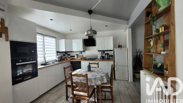 Maison à vendre 4 pièces 94 m² Châteauneuf-du-Faou