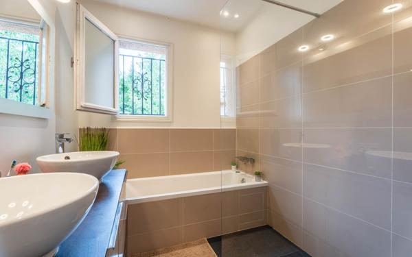 Maison à vendre    6 pièces •  Grézieu-la-Varenne