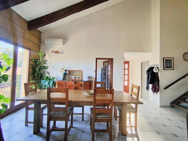 Villa plain pied avec piscine