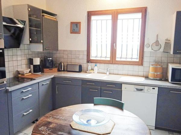 Villa plain pied avec piscine