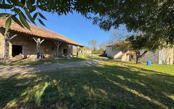 Maison à vendre    4 pièces •  Belmont-Sainte-Foi